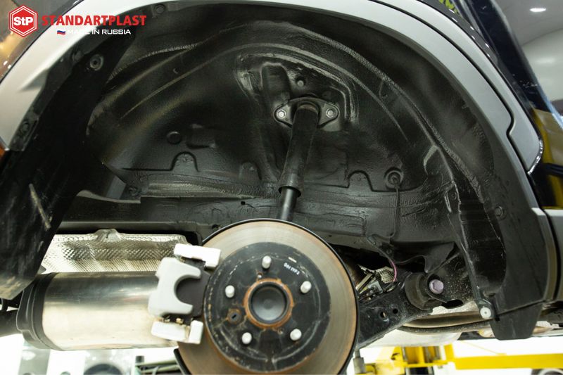 Cách âm StP Aerocell QP Intrigo - Sản phẩm cách âm đỉnh cao 10 Dán cách âm StP Aerocell QP Intrigo vị trí hốc bánh xe